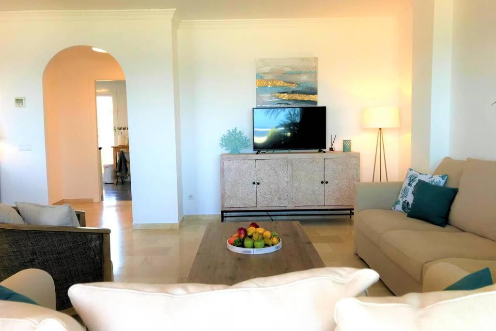 Penthouse Bermuda Beach 2 Estepona Bagian luar foto